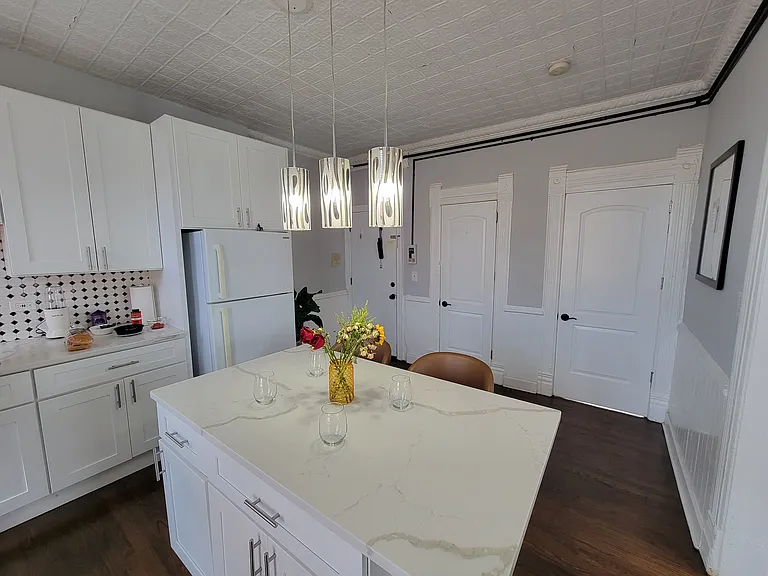 1157 W 19th St #3 — Photo 12
