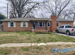 503 Corsbie St NW, Hartselle, AL 35640