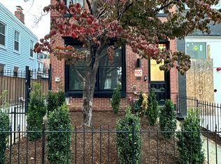 710 E St SE #6, Washington, DC 20003