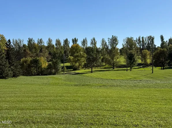 2 8th St W, Clear Lake, SD 57226