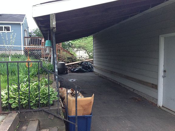 4th image of 1055 Cumberland St