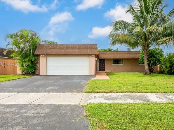 9824 SW 134th Ct, Miami, FL 33186