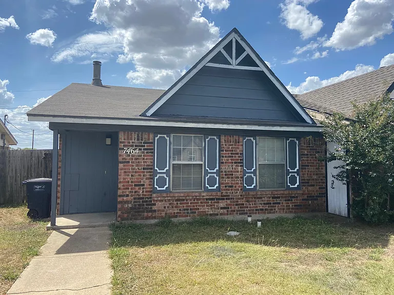 7464 Tiffany Meadows Ln — Photo 1