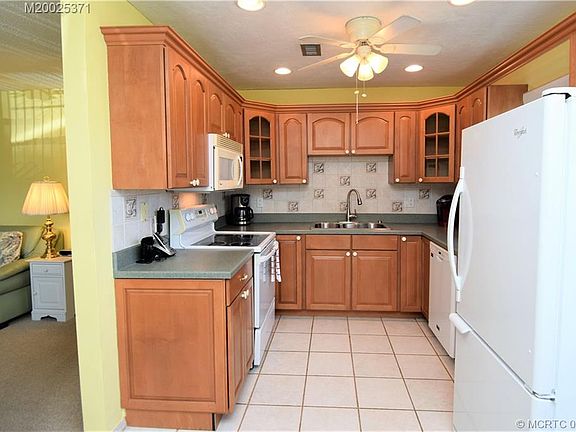 4th image of 2929 SE Ocean Blvd APT 126-1