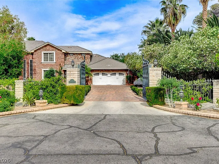7001 Alamitos Cir — Photo 83