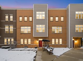 5244 W Hanson Ave, Chicago, IL 60639