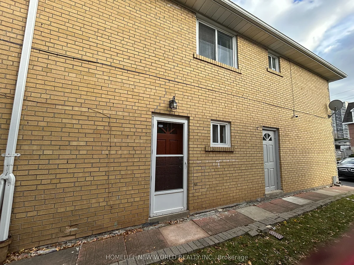 Building Photo - 38 Cedarcroft Blvd S