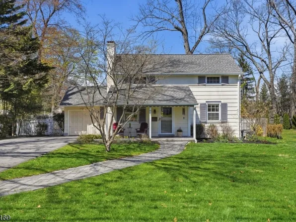 33 Hoyt St, Madison Boro, NJ 07940