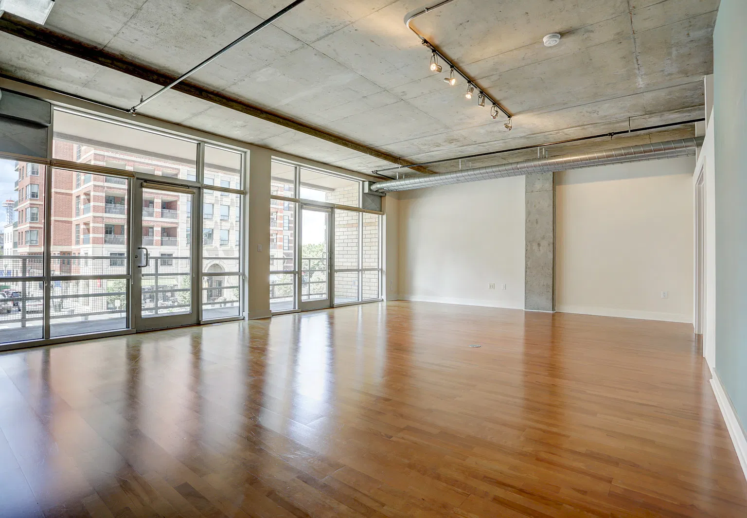 1610 Little Raven St — Photo 3