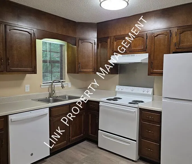900 Peppermill Rd #900A — Photo 21