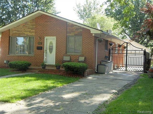 1st image of 19482 Antago St