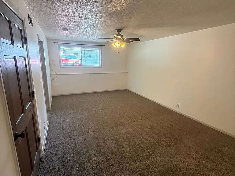 239 S Jefferson St 2 — Photo 11