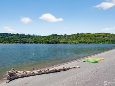 355 N Welcome Slough Road, Cathlamet, WA, 98612