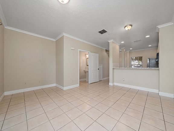 4th image of 10612 Savannah Wood Dr