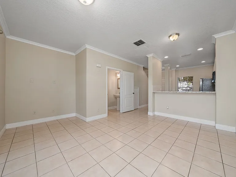 10612 Savannah Wood Dr — Photo 15