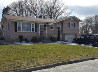 35 Brae Rd, Fairhaven, MA 02719