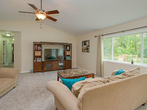 5th image of 10910 E Shore Dr