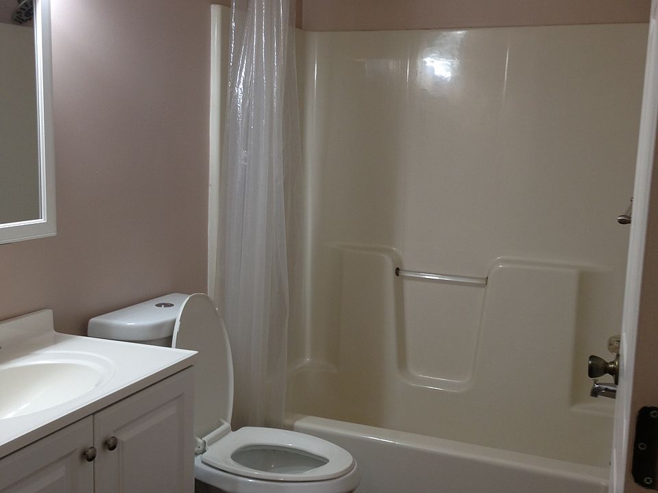 1st image of 101 Bent Tree Dr APT 32