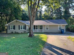 420 Lockridge Ln, Lawrenceville, GA 30046