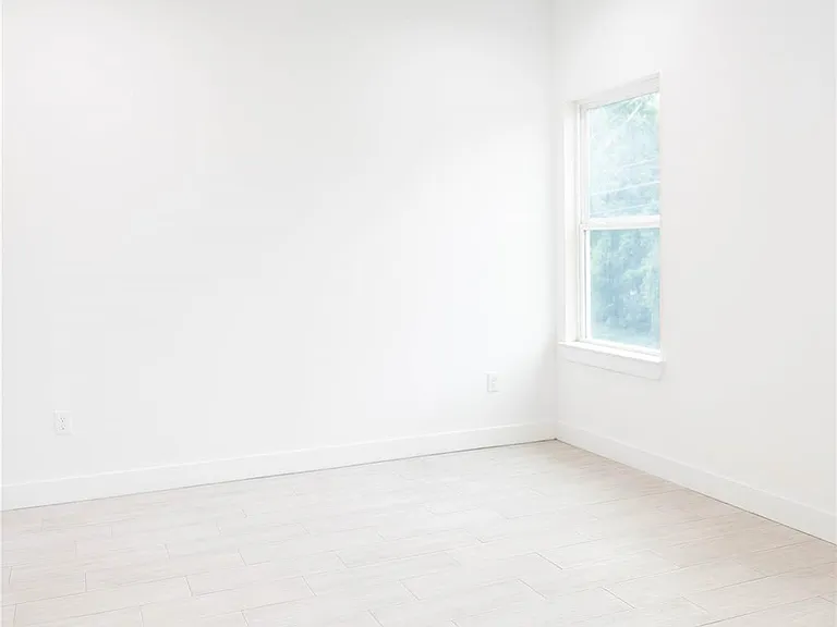 8208 Knox St — Photo 13