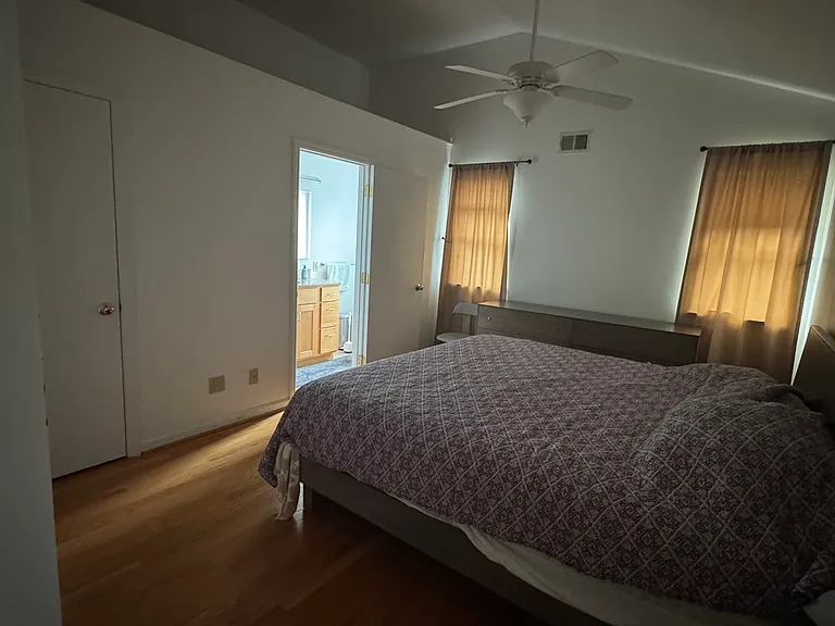 934 Saint James St #934 — Photo 17
