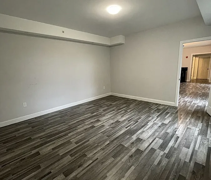 56 New Rochester Rd #101 — Photo 4