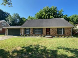 2057 Saint James Dr, Memphis, TN 38116