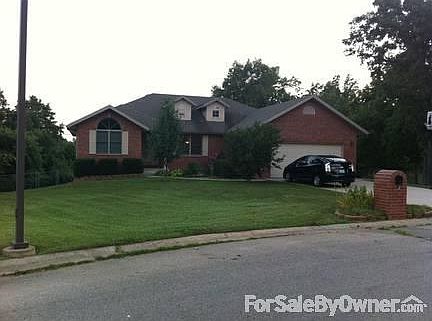 1st image of 806 Rosewood Dr