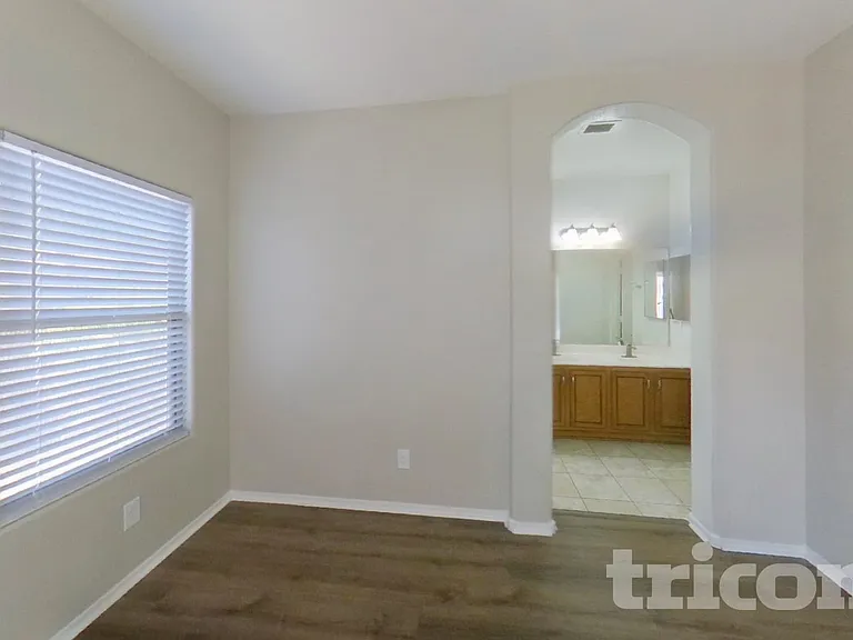 44 S Greenfield Rd — Photo 6