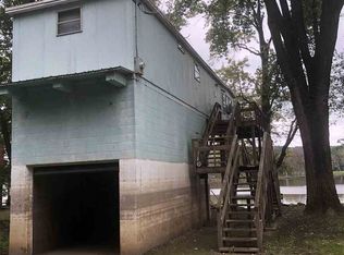 32449 Ambro Rd, Prairie Du Chien, WI 53821