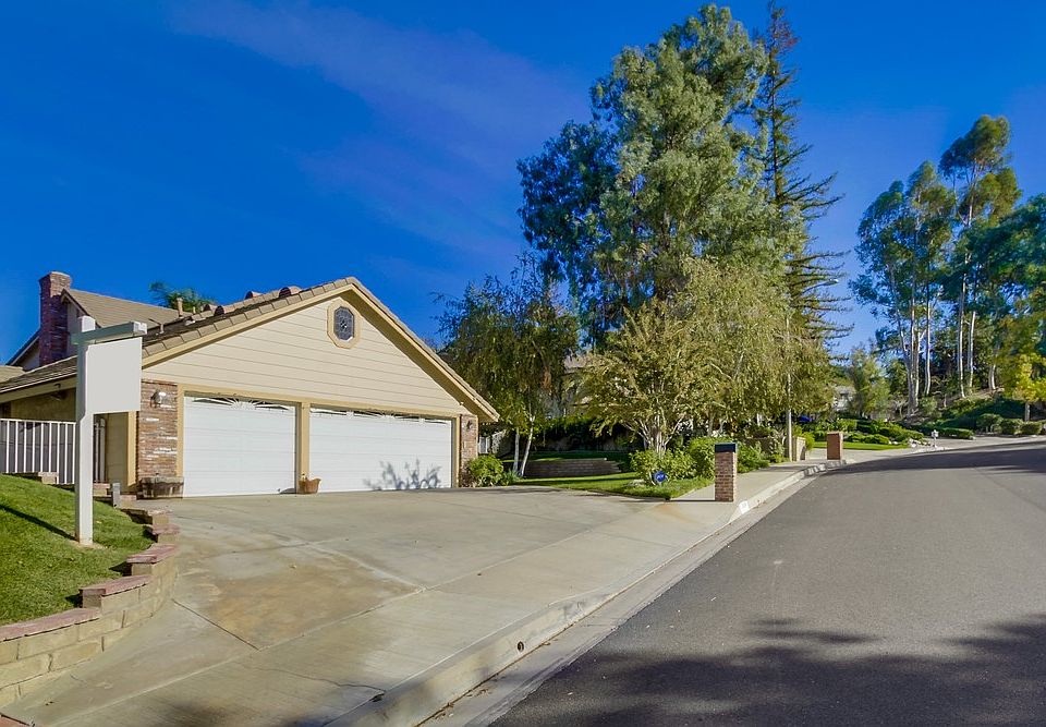 1st image of 24588 Peachland Ave