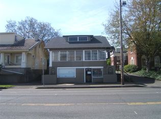 2228 NE Glisan St, Portland, OR 97232