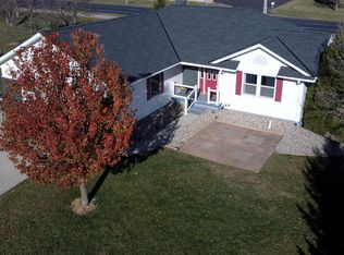 114 Aadland Cir, Granite Falls, MN 56241