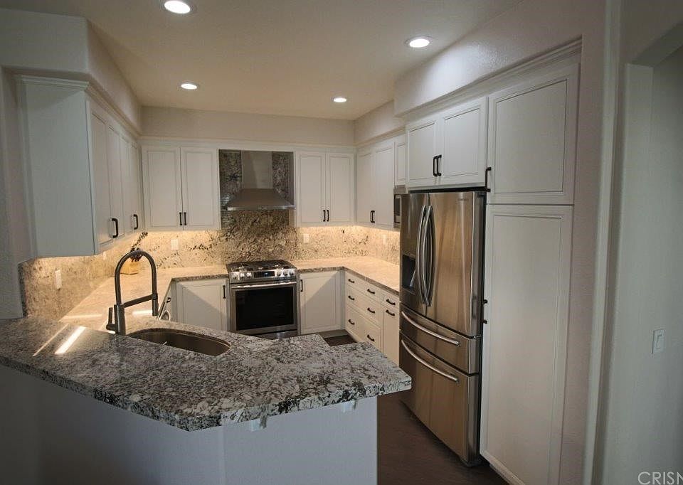 1st image of 24157 Arrowhead Ct
