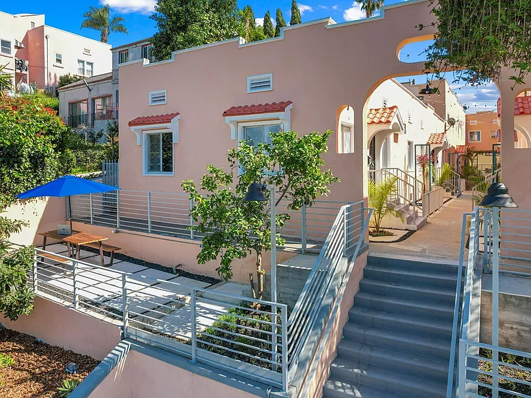 270 S Coronado St #270361 — Photo 17
