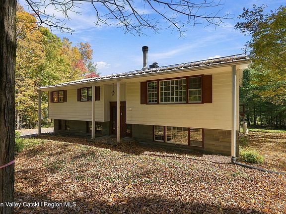 2nd image of 35 Birch Lane