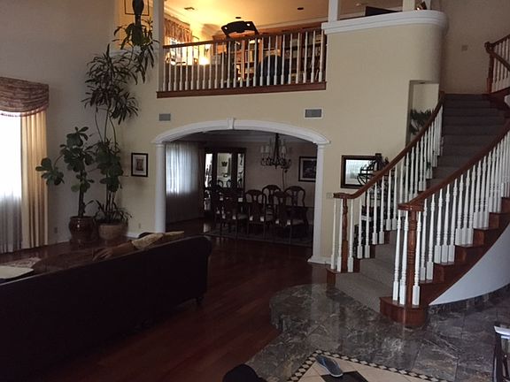 4th image of 4489 Mammoth Ave