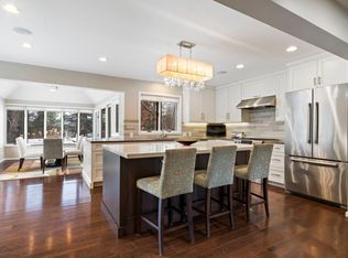 2110 Austrian Pine Ln, Minnetonka, MN 55305