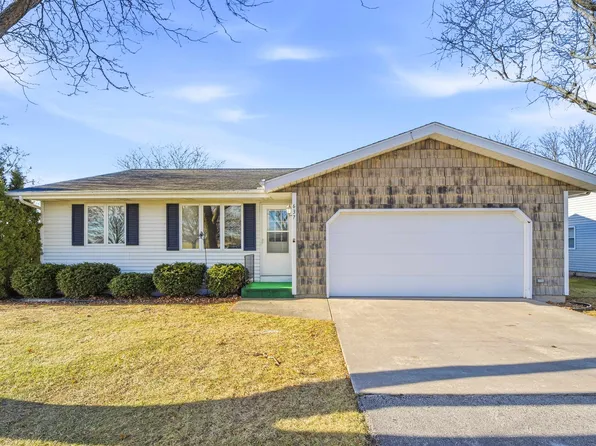 637 E Scott St, Fond Du Lac, WI 54935