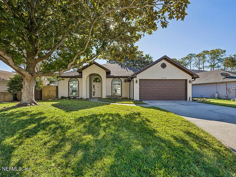 3447 Heron Dr N — Photo 3