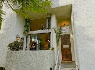 8611 Burton Way APT 3, Los Angeles, CA 90048