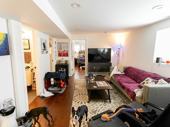 3rd image of 1339 W Early Ave