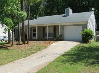 3814 Aster Dr, Charlotte, NC 28227