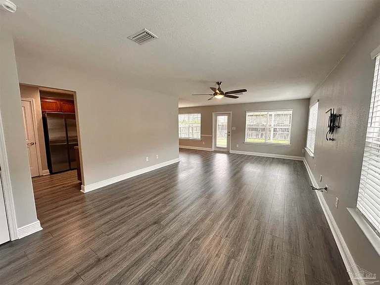 3889 Weatherstone Cir — Photo 2