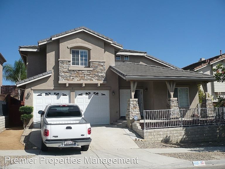 1st image of 417 Ella Ln