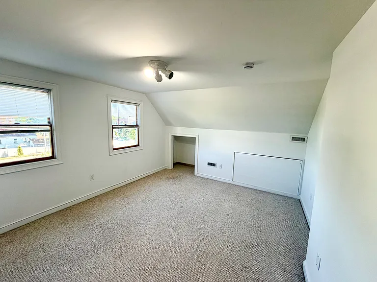 48 Newcomb St #48 — Photo 27