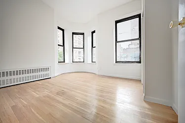 Rented by Urbane Brokerage