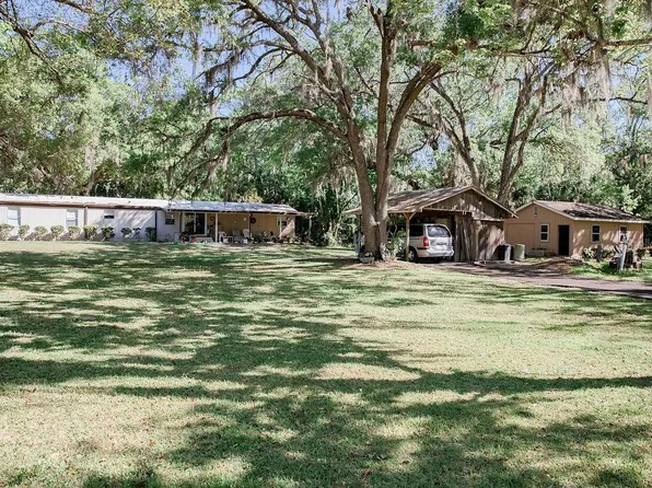 167 Maple St, Oak Hill, FL 32759