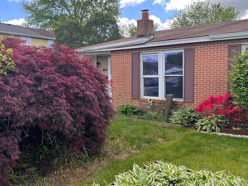 2nd image of 440 Heather Ridge Dr