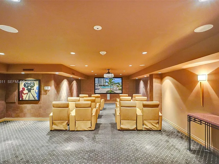 19707 Turnberry Way #16C — Photo 24